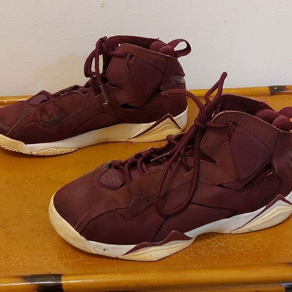 Air Jordan - True Flight,  size 6Y, High top; lace-up, Maroon/Burgandy - Picture 4 of 5